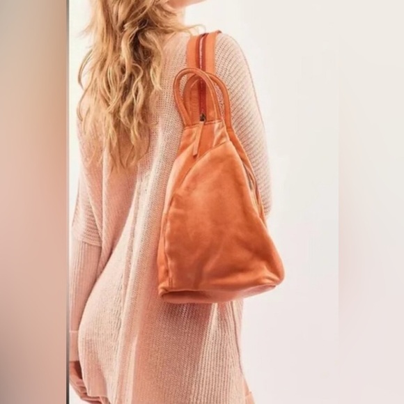 NWT Free People Soho Convertible Sling Bag in Sunlit Brick - Picture 4 of 6